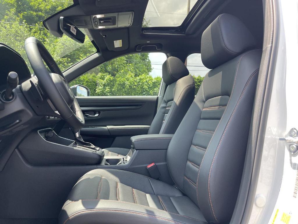 new 2026 Honda CR-V Hybrid car, priced at $42,075