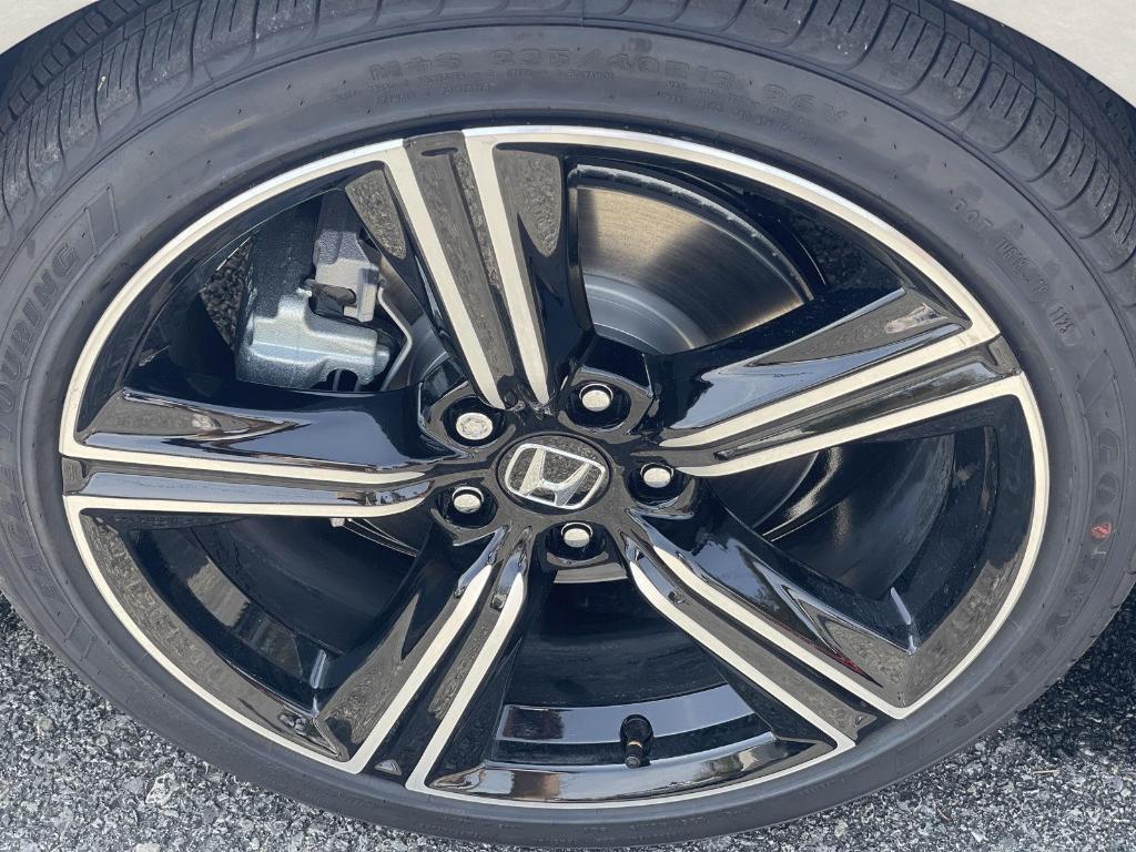new 2025 Honda Accord Hybrid car, priced at $34,805