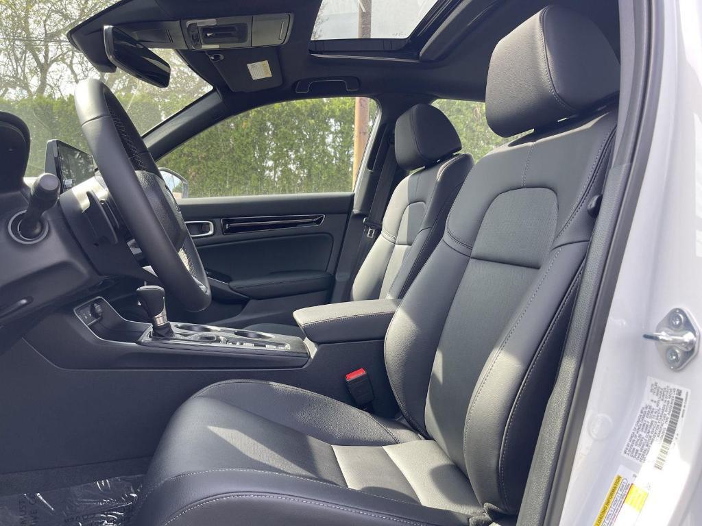 new 2025 Honda Civic Hybrid car, priced at $33,555
