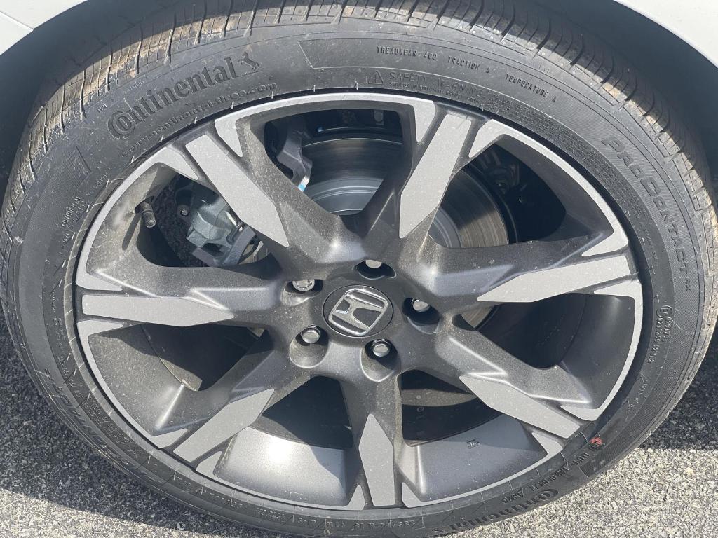 new 2025 Honda Civic Hybrid car, priced at $33,555