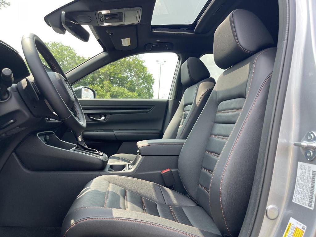 new 2026 Honda CR-V Hybrid car, priced at $41,675