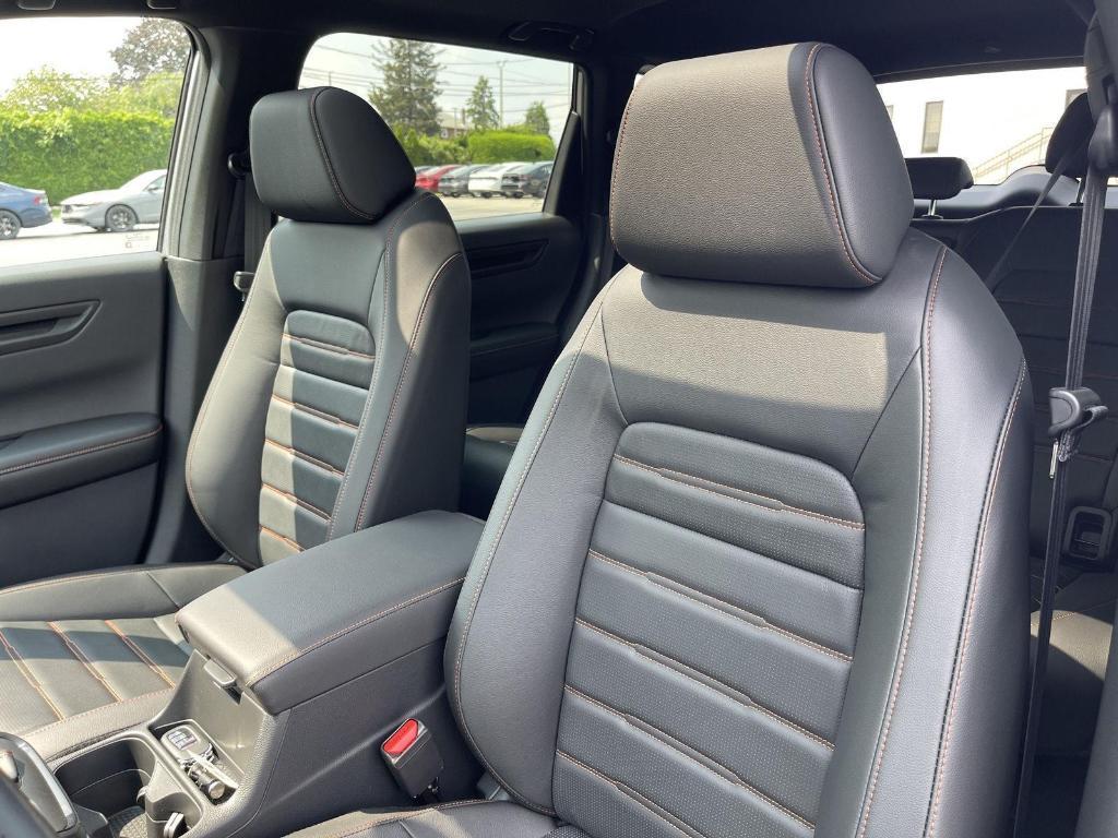 new 2026 Honda CR-V Hybrid car, priced at $41,675