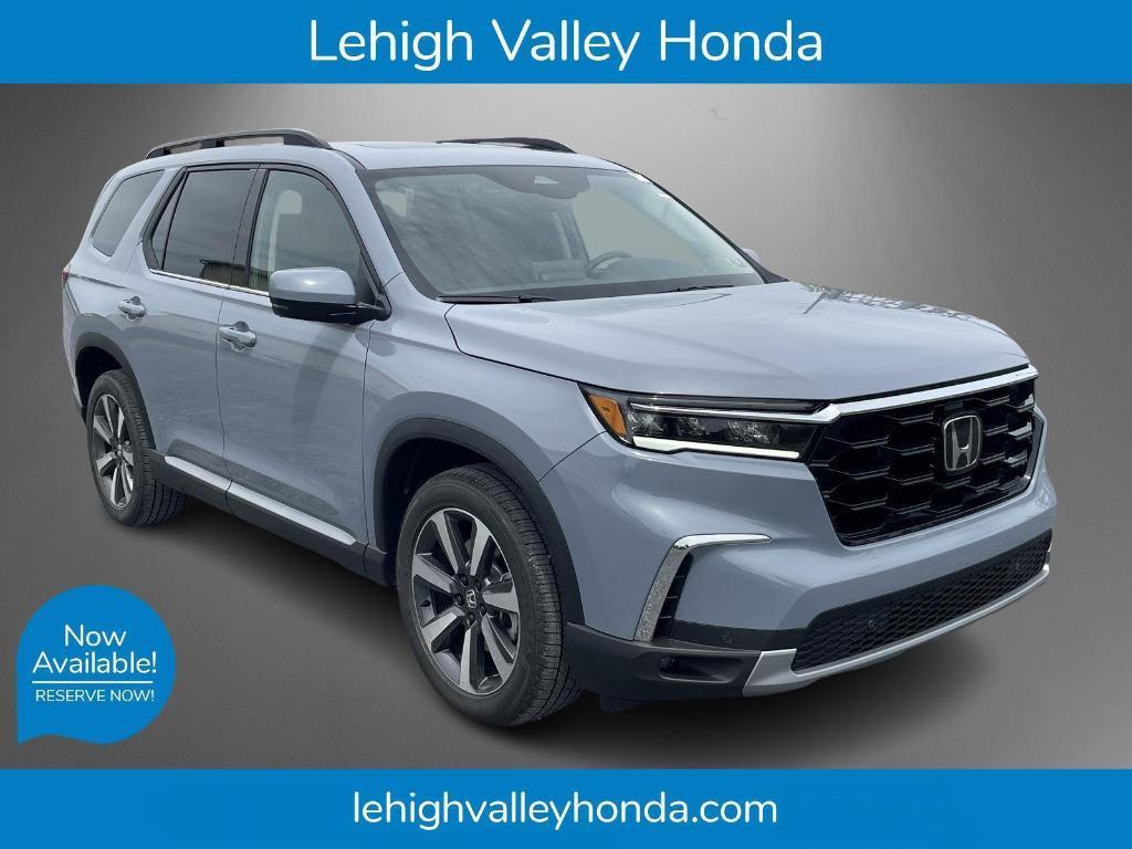 new 2025 Honda Pilot car, priced at $51,550