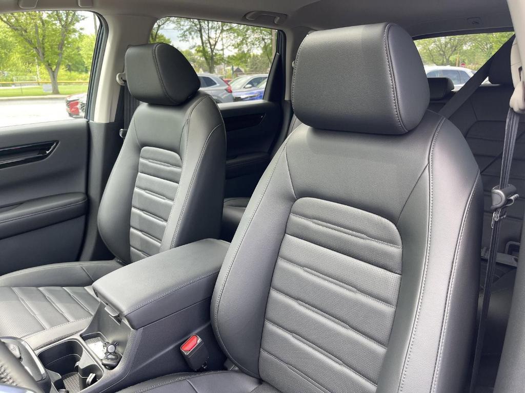new 2025 Honda CR-V car, priced at $37,895