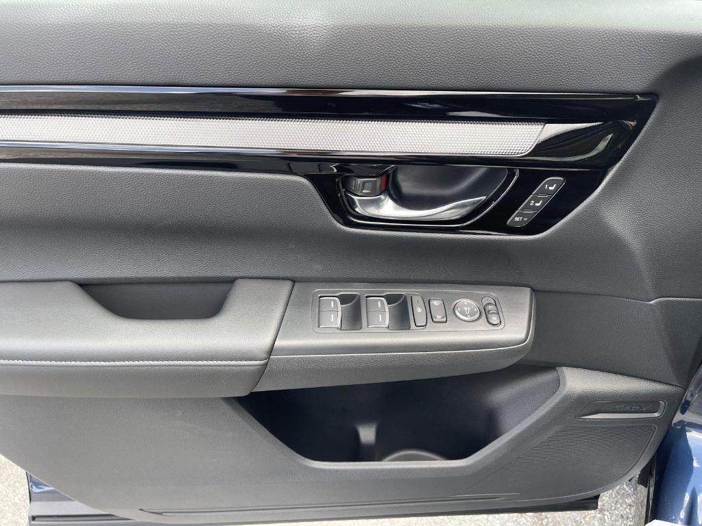 new 2025 Honda CR-V car, priced at $37,895