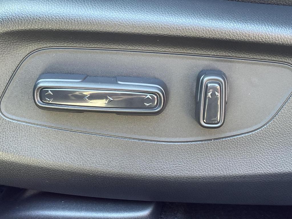 new 2025 Honda HR-V car, priced at $32,395