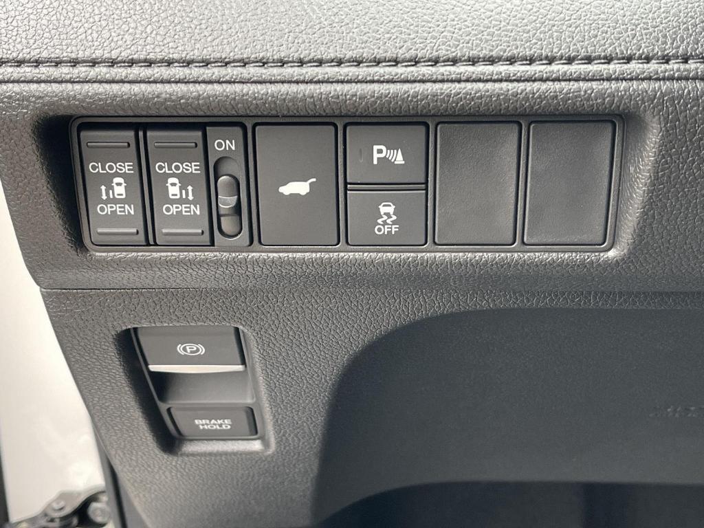 new 2025 Honda Odyssey car, priced at $53,085
