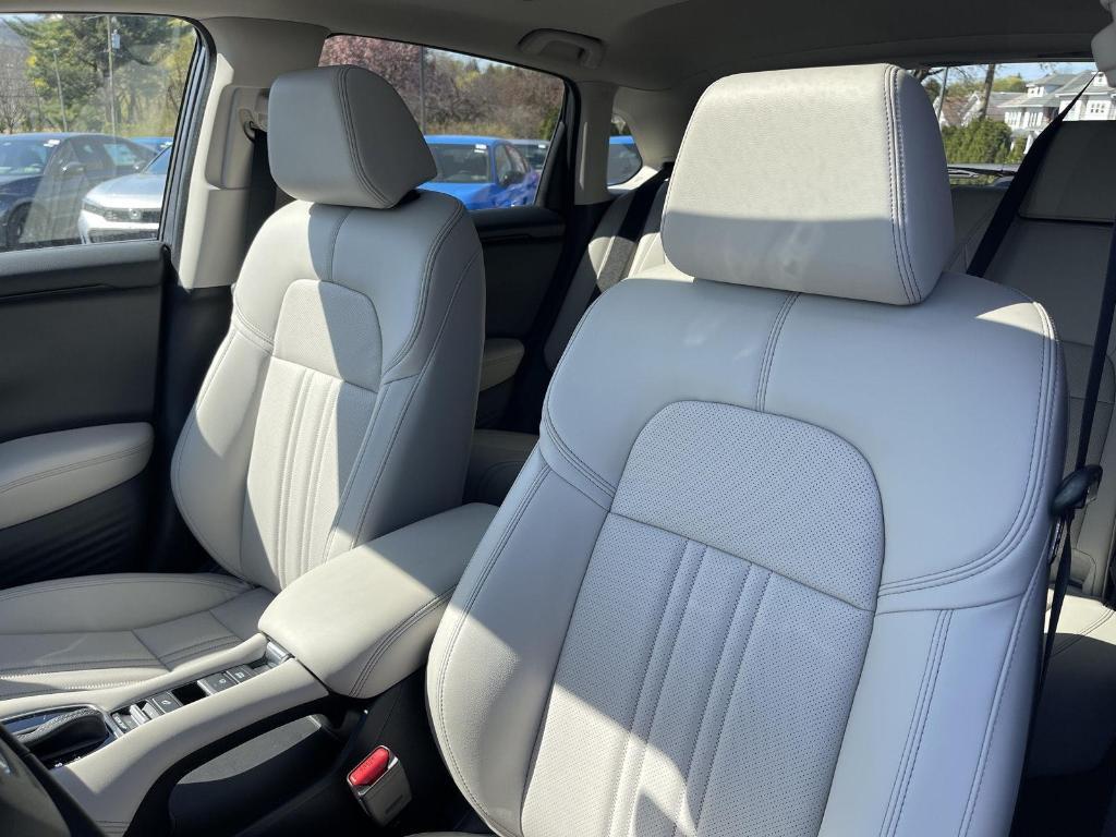 new 2025 Honda HR-V car, priced at $32,395