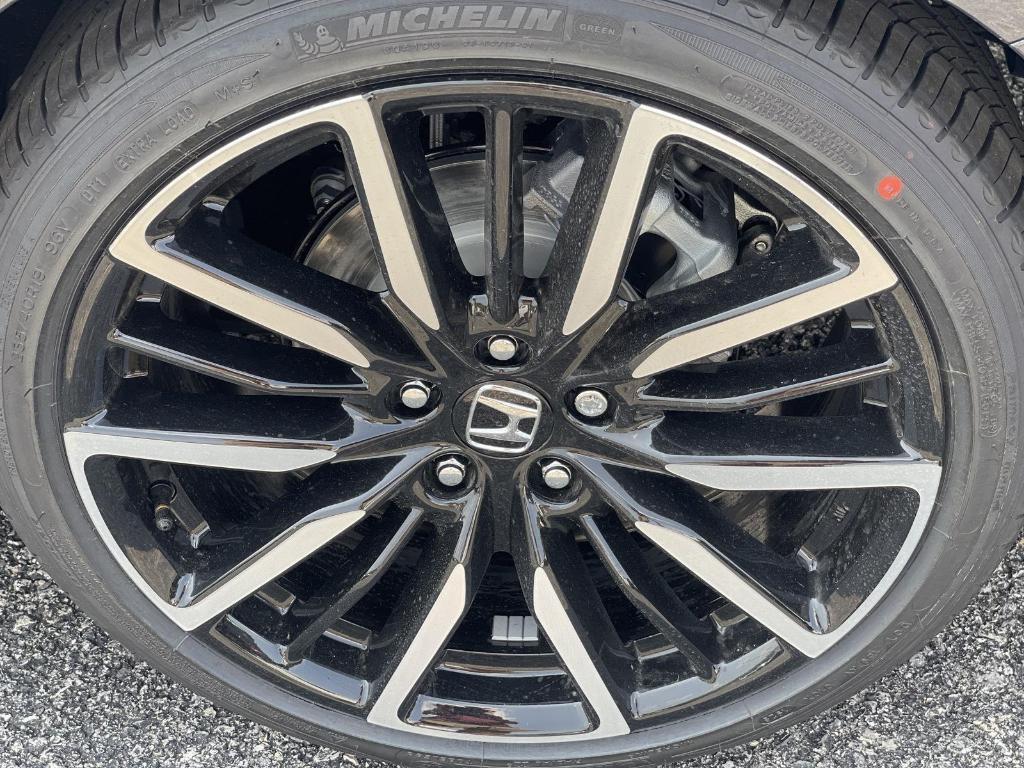 new 2025 Honda Accord Hybrid car, priced at $40,450