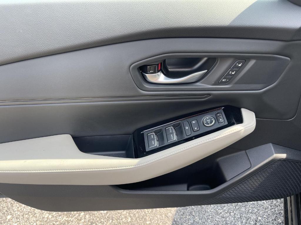 new 2025 Honda Accord Hybrid car, priced at $40,450