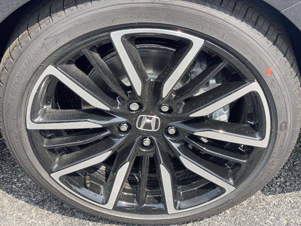new 2025 Honda Accord Hybrid car, priced at $40,450