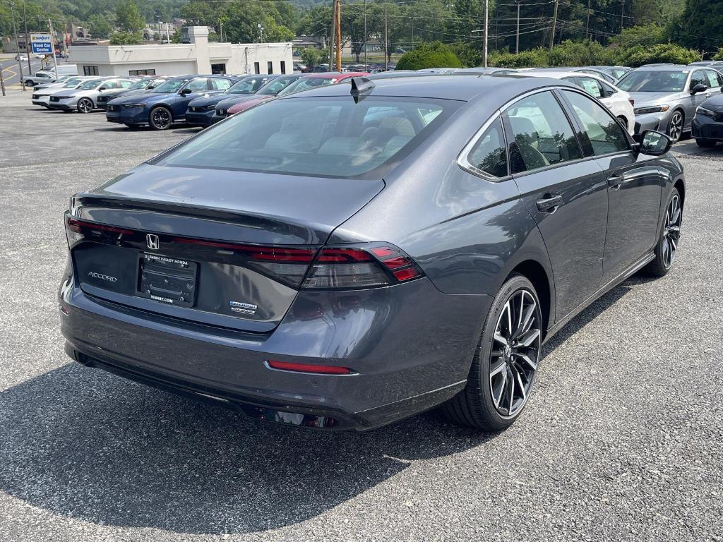 new 2025 Honda Accord Hybrid car, priced at $40,450