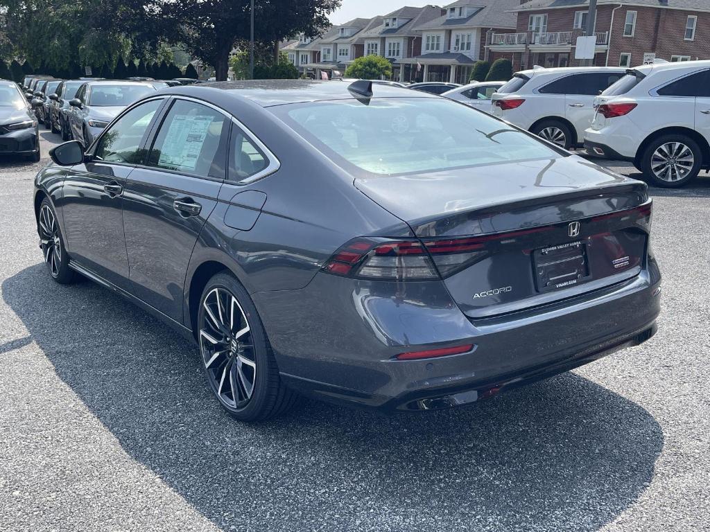 new 2025 Honda Accord Hybrid car, priced at $40,450
