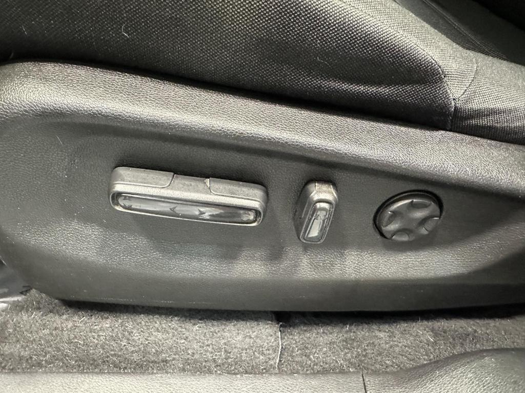 used 2022 Honda CR-V car, priced at $27,695