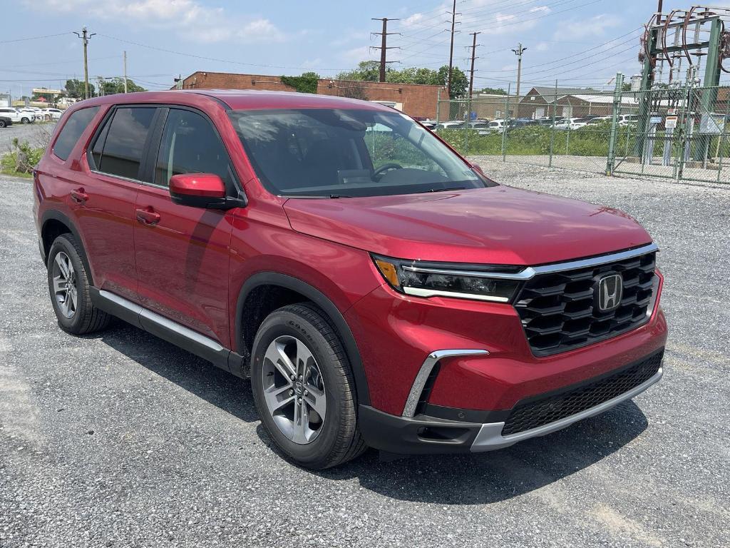 new 2025 Honda Pilot car, priced at $47,505