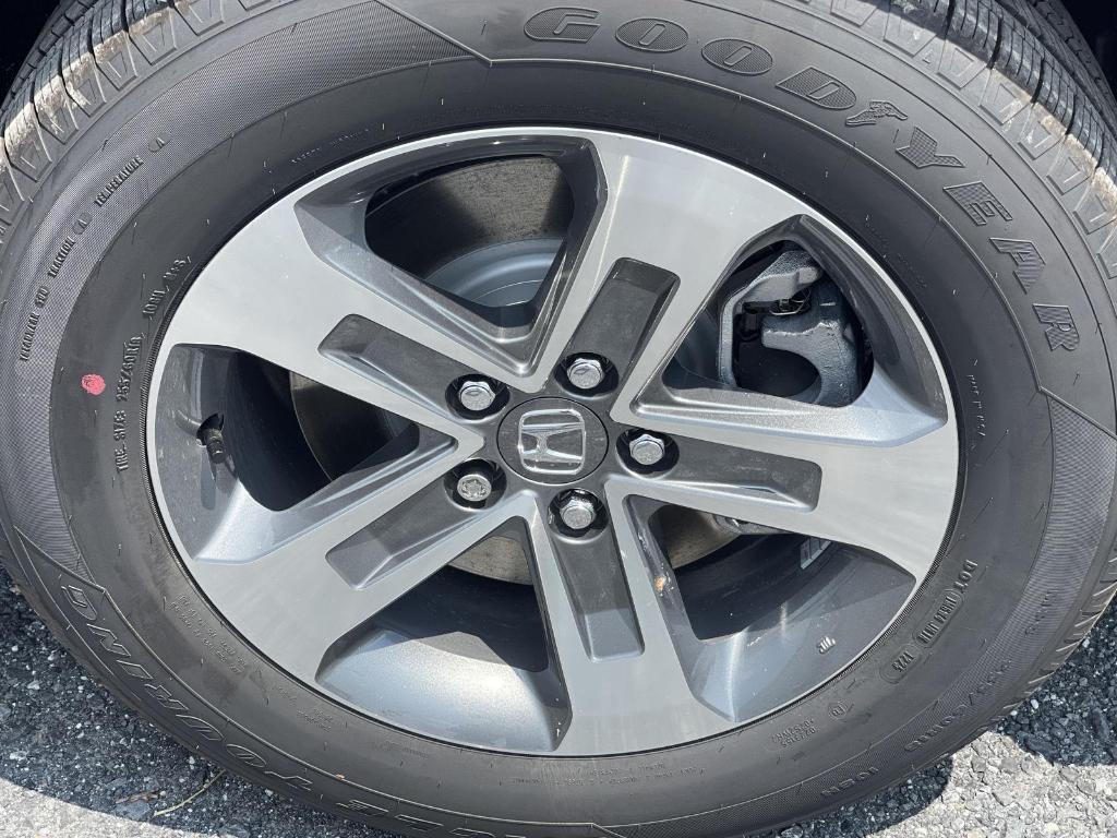 new 2025 Honda Pilot car, priced at $47,505