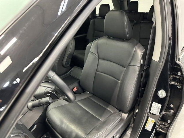 used 2022 Honda Pilot car, priced at $31,995