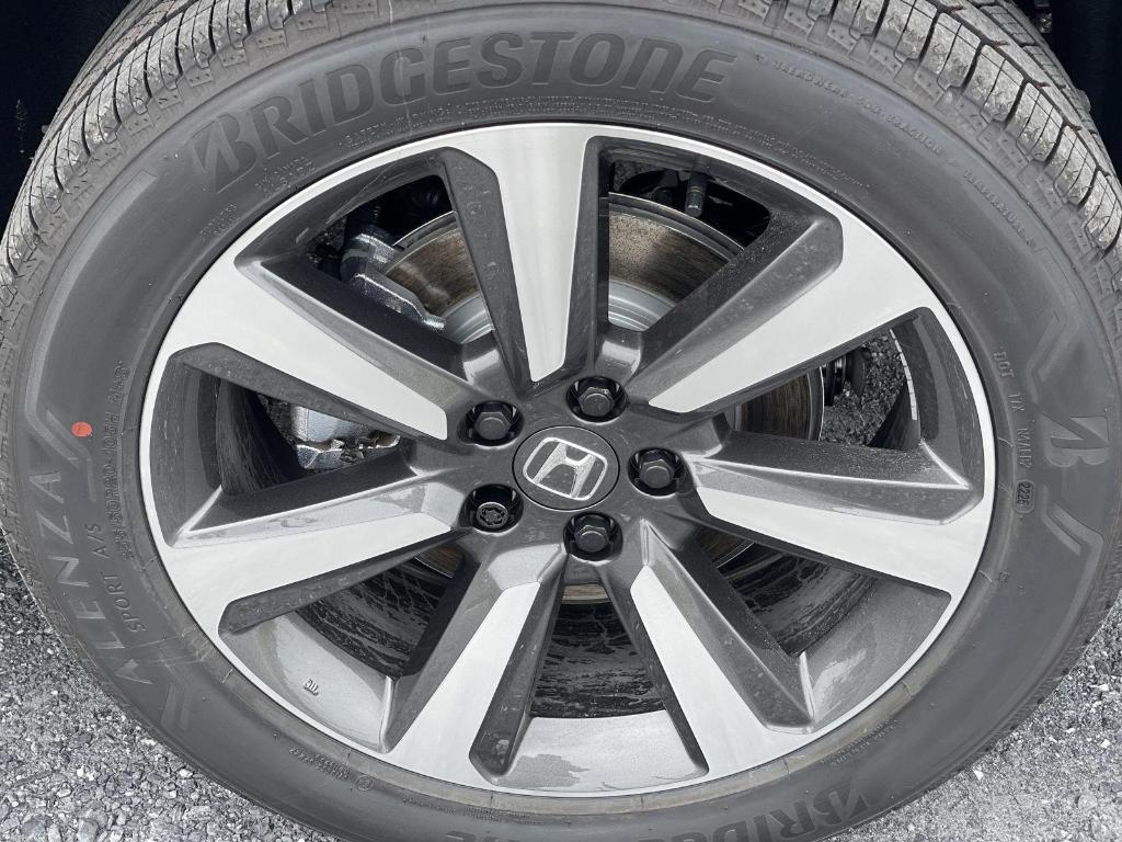 new 2025 Honda Pilot car, priced at $54,530