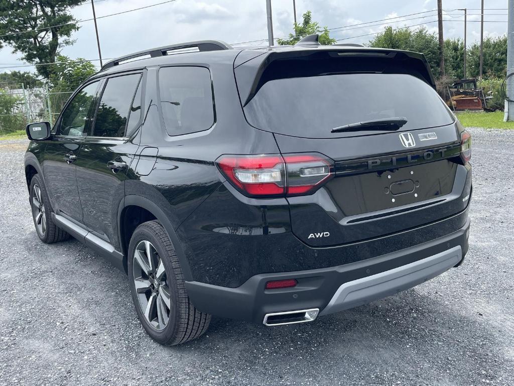 new 2025 Honda Pilot car, priced at $54,530