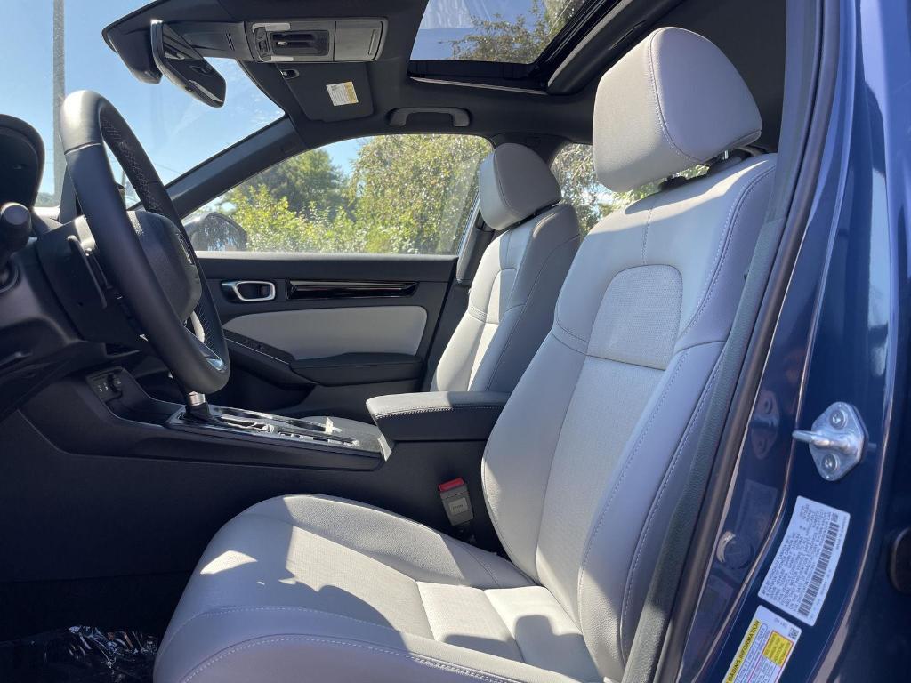 new 2026 Honda Civic Hybrid car, priced at $33,945