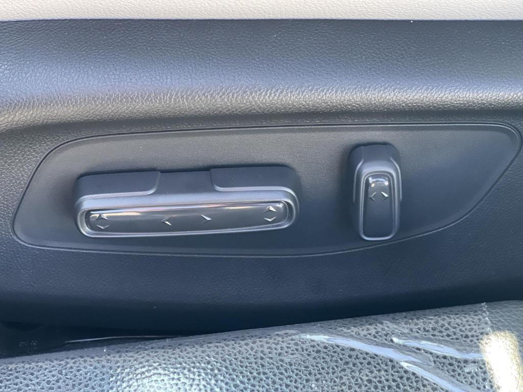 new 2026 Honda Civic Hybrid car, priced at $33,945