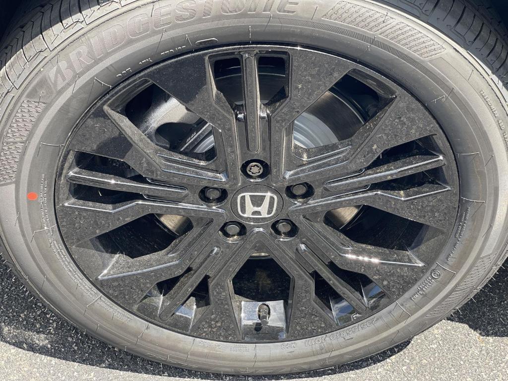 new 2025 Honda Odyssey car, priced at $45,275
