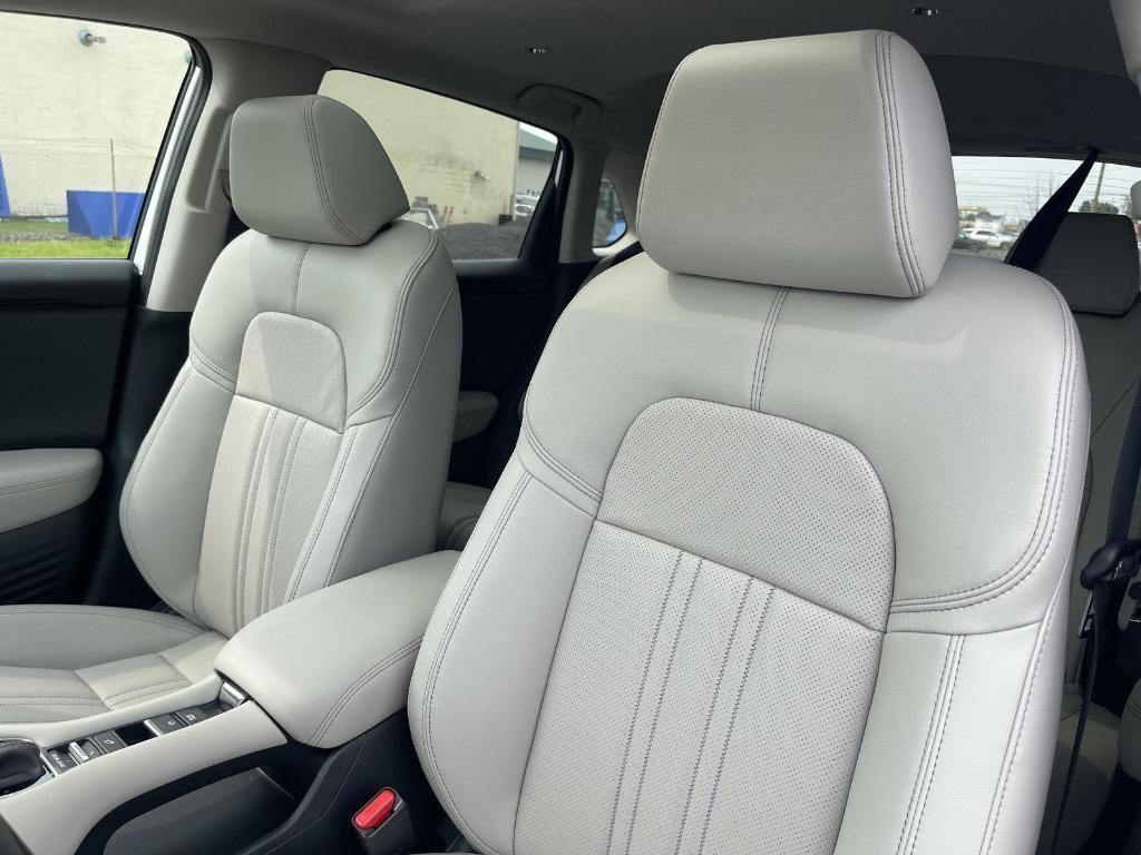 new 2025 Honda HR-V car, priced at $32,850