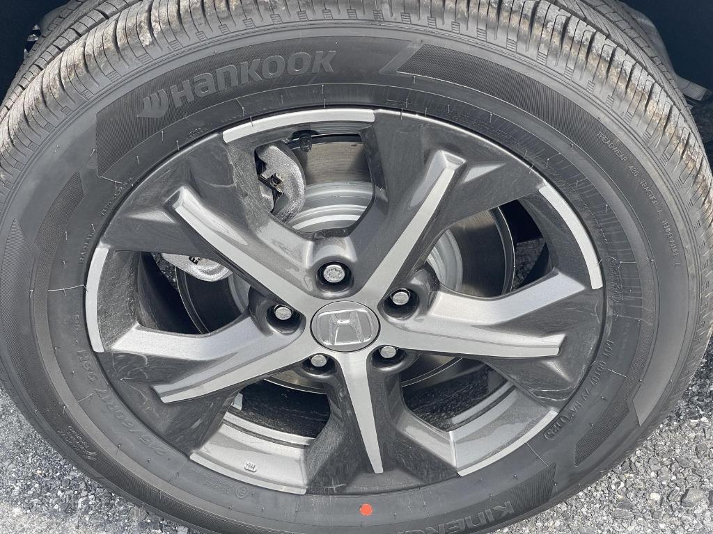 new 2025 Honda HR-V car, priced at $32,850