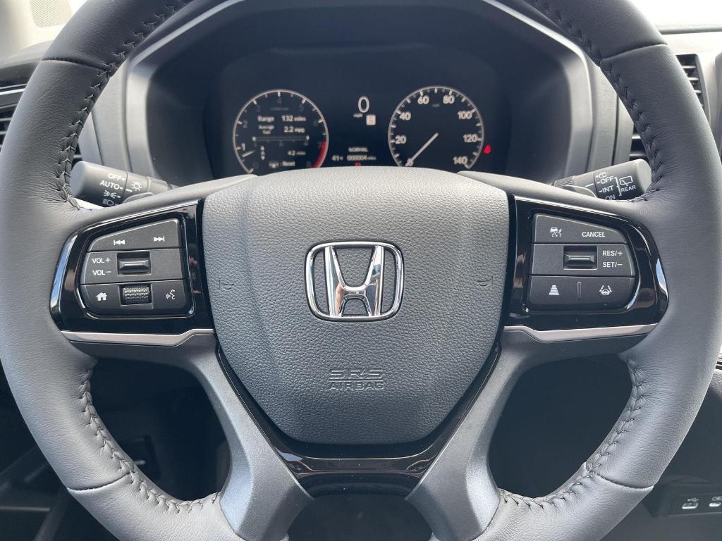 new 2025 Honda Odyssey car, priced at $48,815
