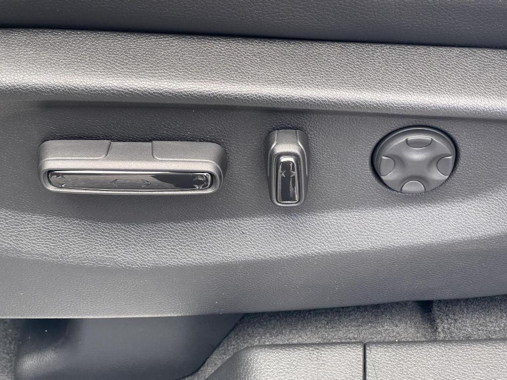 new 2025 Honda Odyssey car, priced at $48,815
