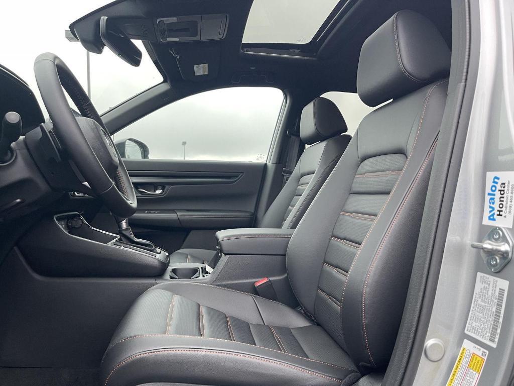 new 2025 Honda CR-V Hybrid car, priced at $40,545