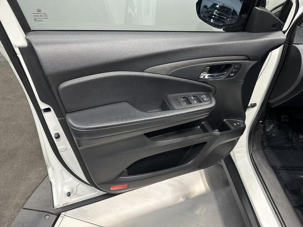 used 2019 Honda Pilot car, priced at $25,995