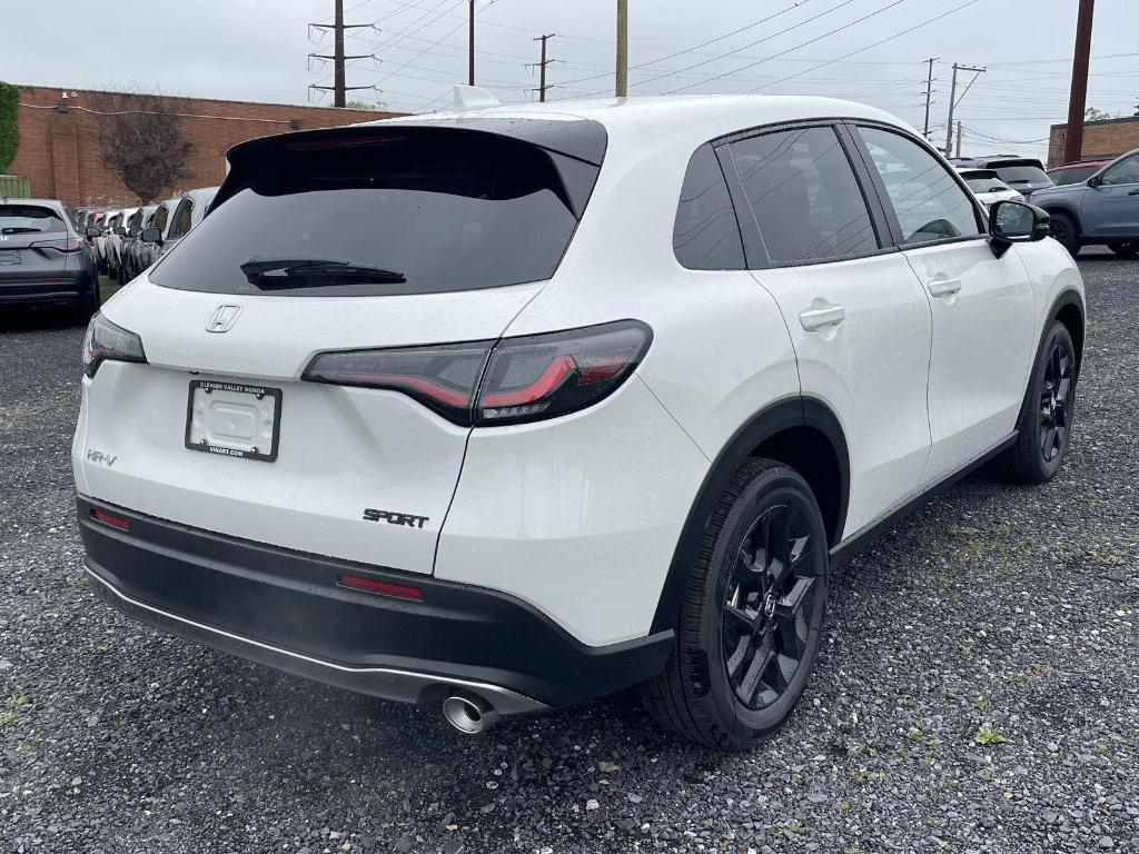 new 2025 Honda HR-V car, priced at $30,850