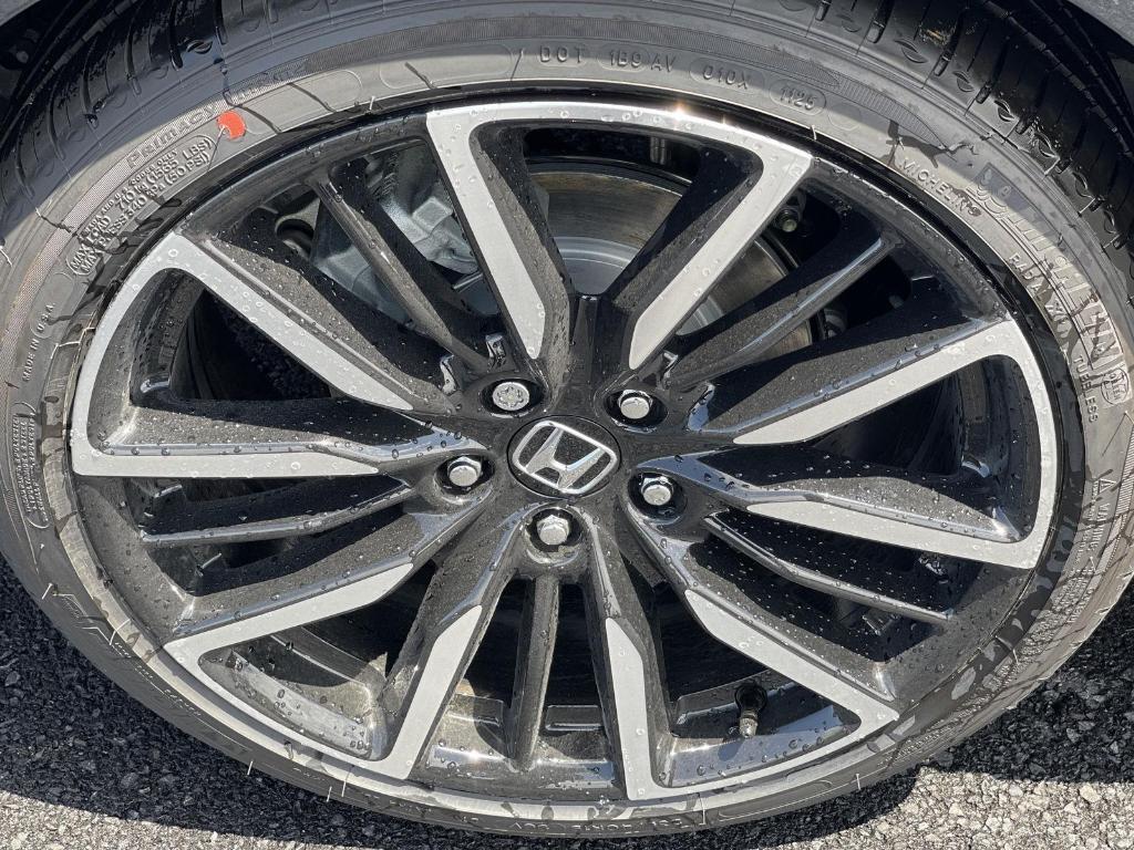 new 2025 Honda Accord Hybrid car, priced at $37,715