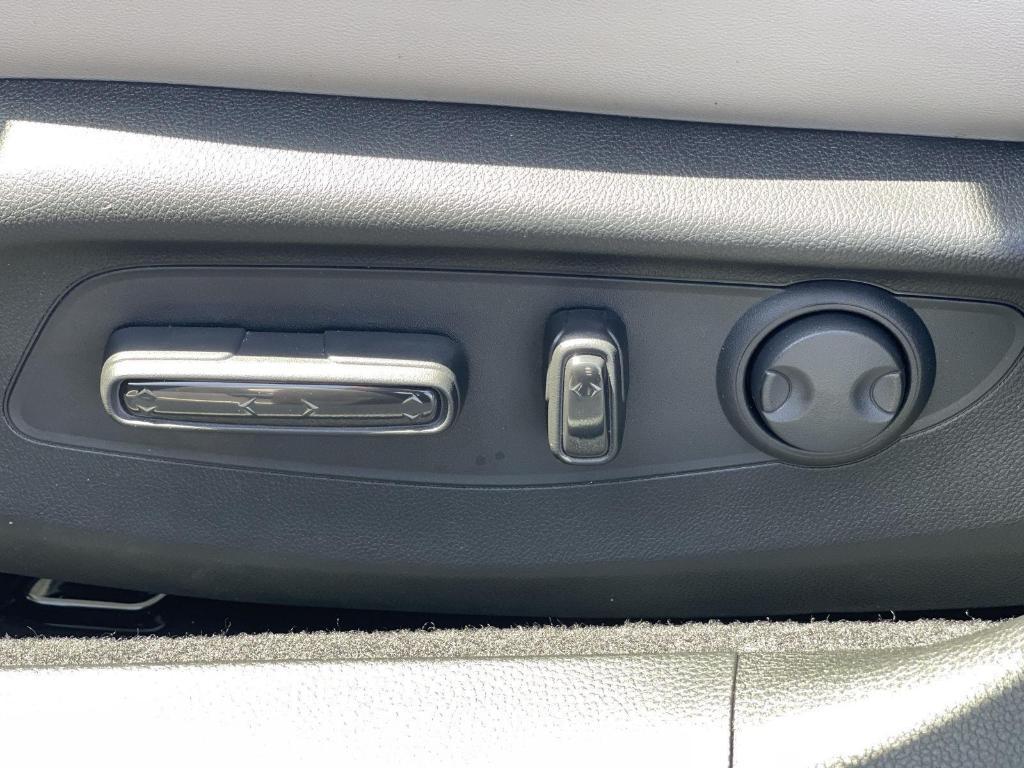 new 2025 Honda Accord Hybrid car, priced at $37,715