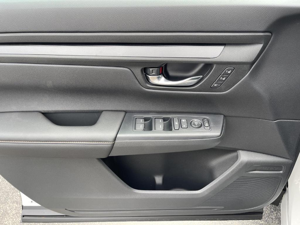 new 2026 Honda CR-V Hybrid car, priced at $42,075