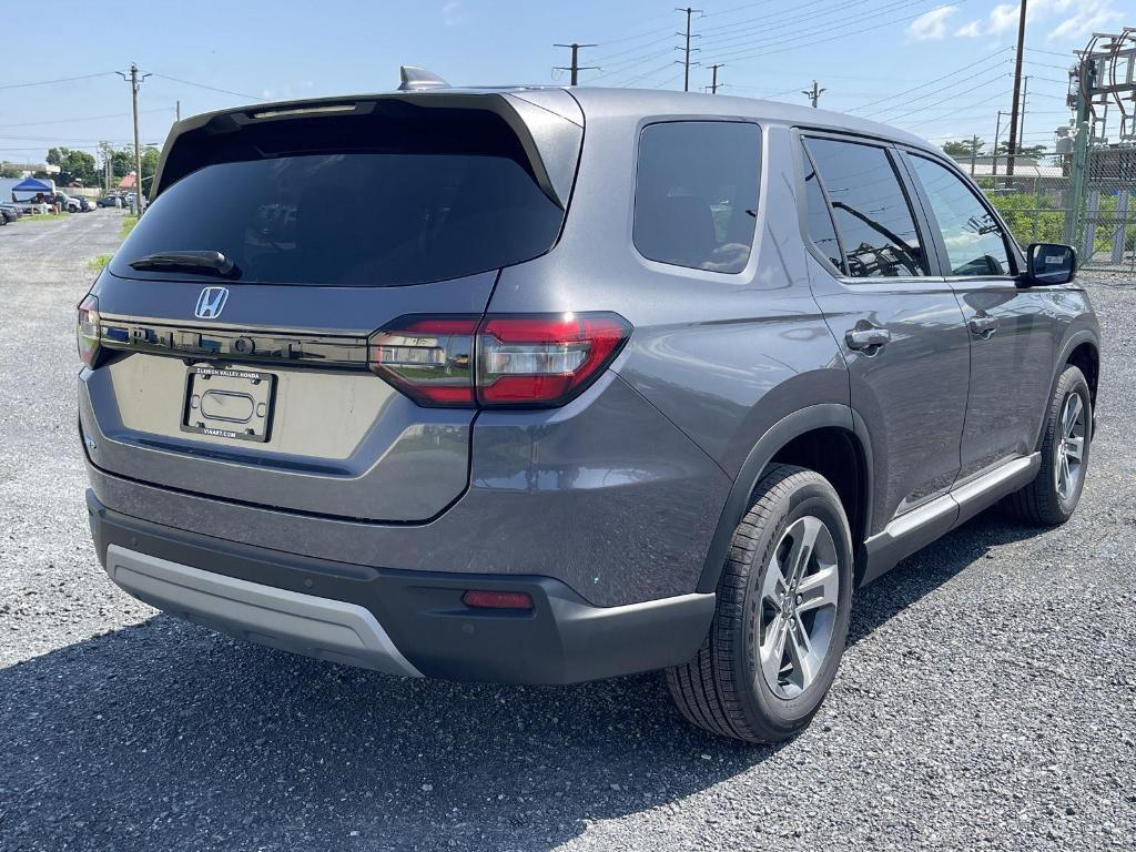 new 2025 Honda Pilot car, priced at $47,050