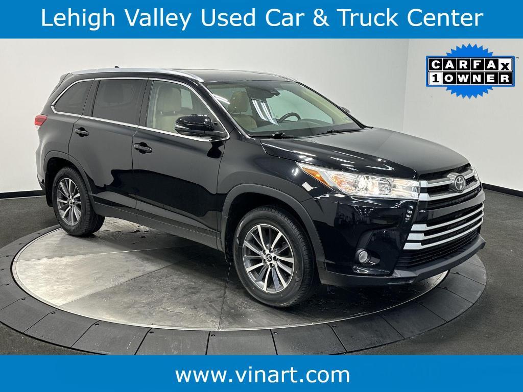 used 2019 Toyota Highlander car, priced at $24,995