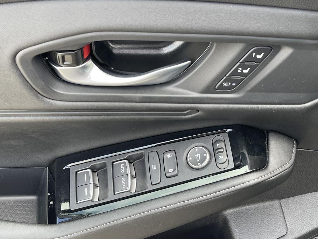 new 2025 Honda Accord Hybrid car, priced at $40,450