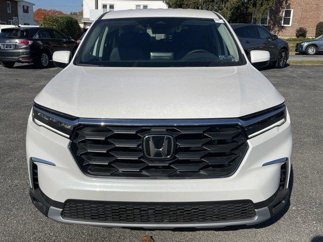 new 2025 Honda Pilot car, priced at $47,150