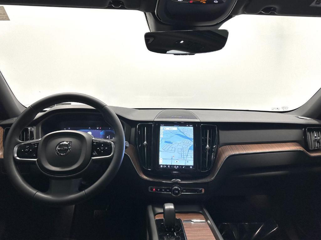 used 2023 Volvo XC60 car, priced at $42,995