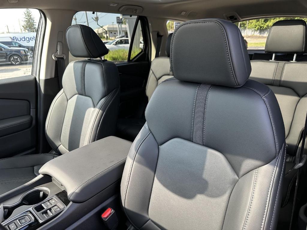 new 2025 Honda Pilot car, priced at $51,095