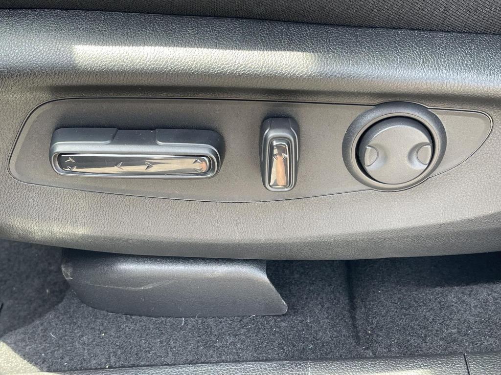 new 2025 Honda CR-V Hybrid car, priced at $37,545