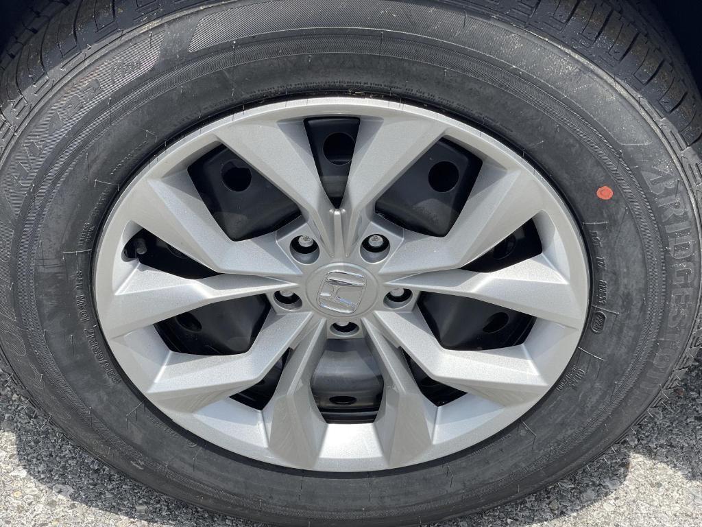 new 2025 Honda CR-V car, priced at $33,450