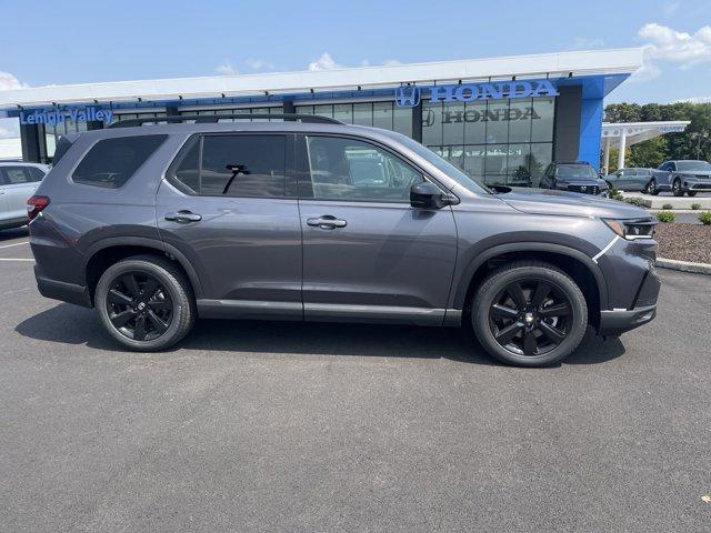 new 2025 Honda Pilot car, priced at $55,675