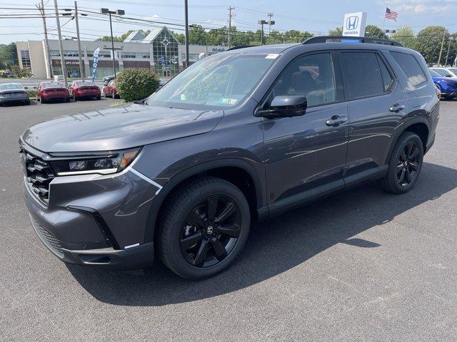 new 2025 Honda Pilot car, priced at $55,675