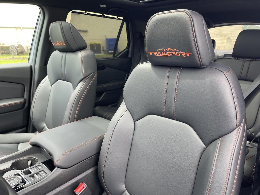 new 2025 Honda Pilot car, priced at $51,305