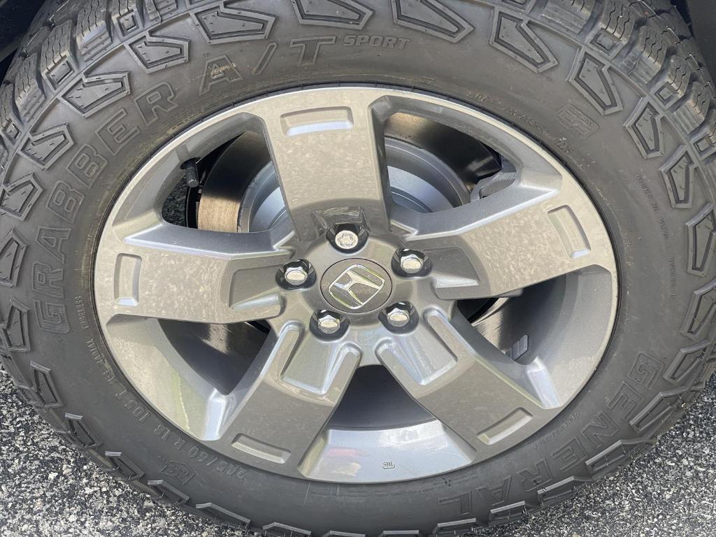 new 2025 Honda Ridgeline car, priced at $45,993