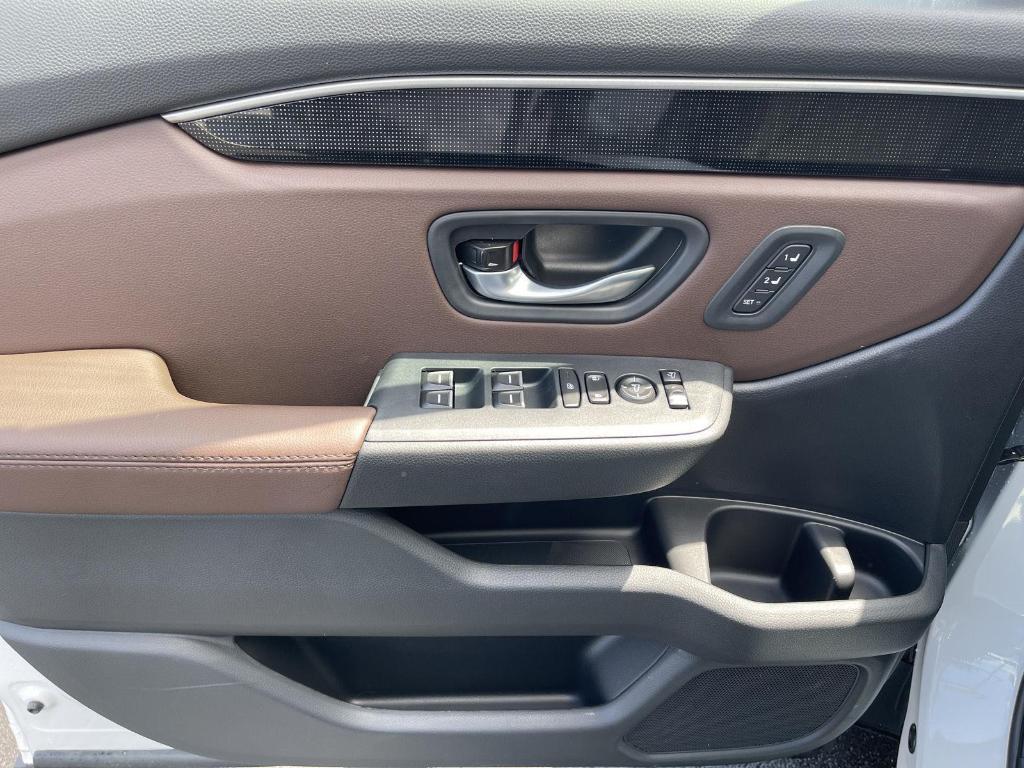 new 2025 Honda Pilot car, priced at $55,030