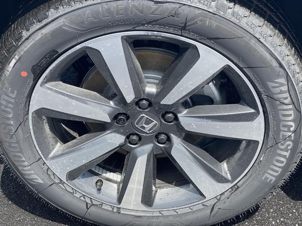 new 2025 Honda Pilot car, priced at $55,030